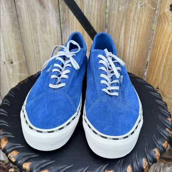 Vans Diamo Ni New Issue suede sneakers in Lapis Blue, size 11.5 - Picture 2 of 6
